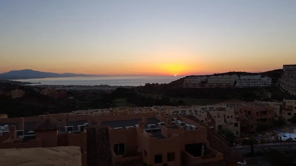 מנילבה Duquesa Village 0*,